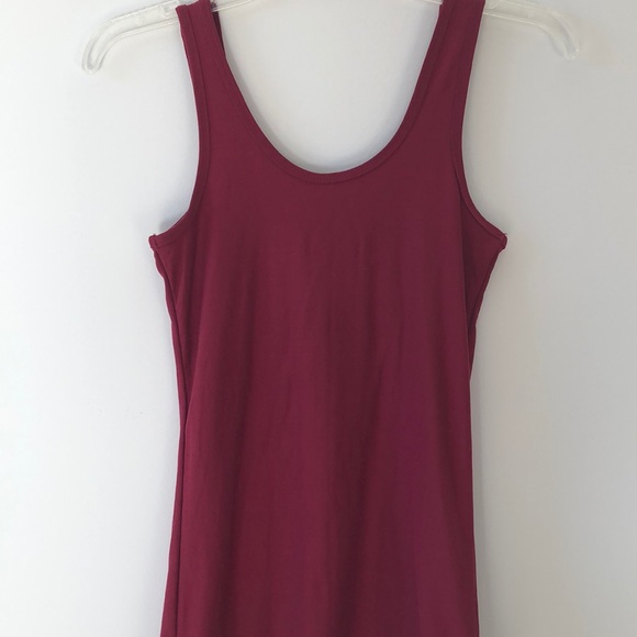No Boundaries: NWOT vibrant maroon / gold tank top - Picture 4 of 4